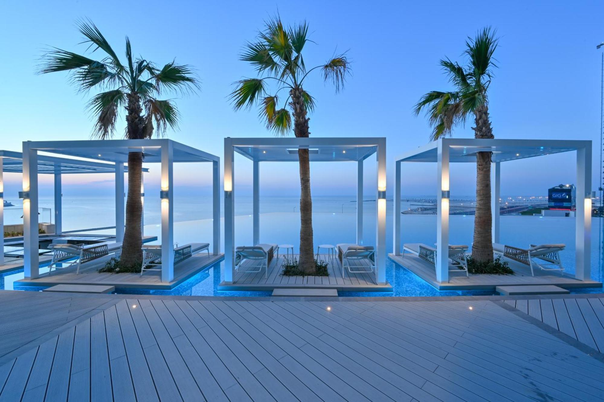 麦纳麦 Onyx Rotana酒店 外观 照片 The beach at the hotel