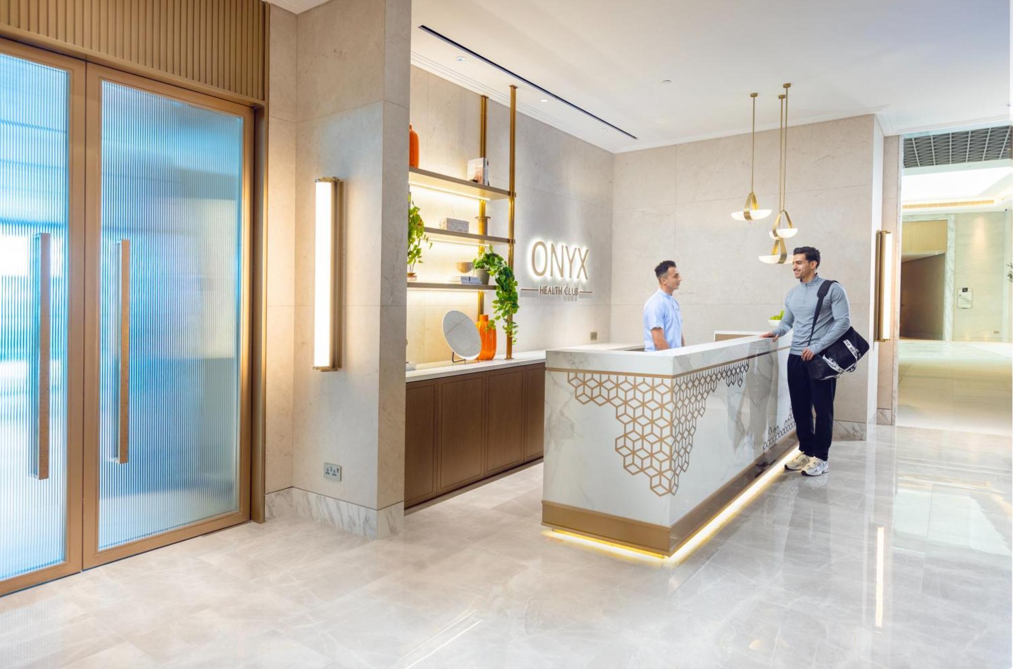 麦纳麦 Onyx Rotana酒店 外观 照片 OMNI business lounge at Dubai International Airport