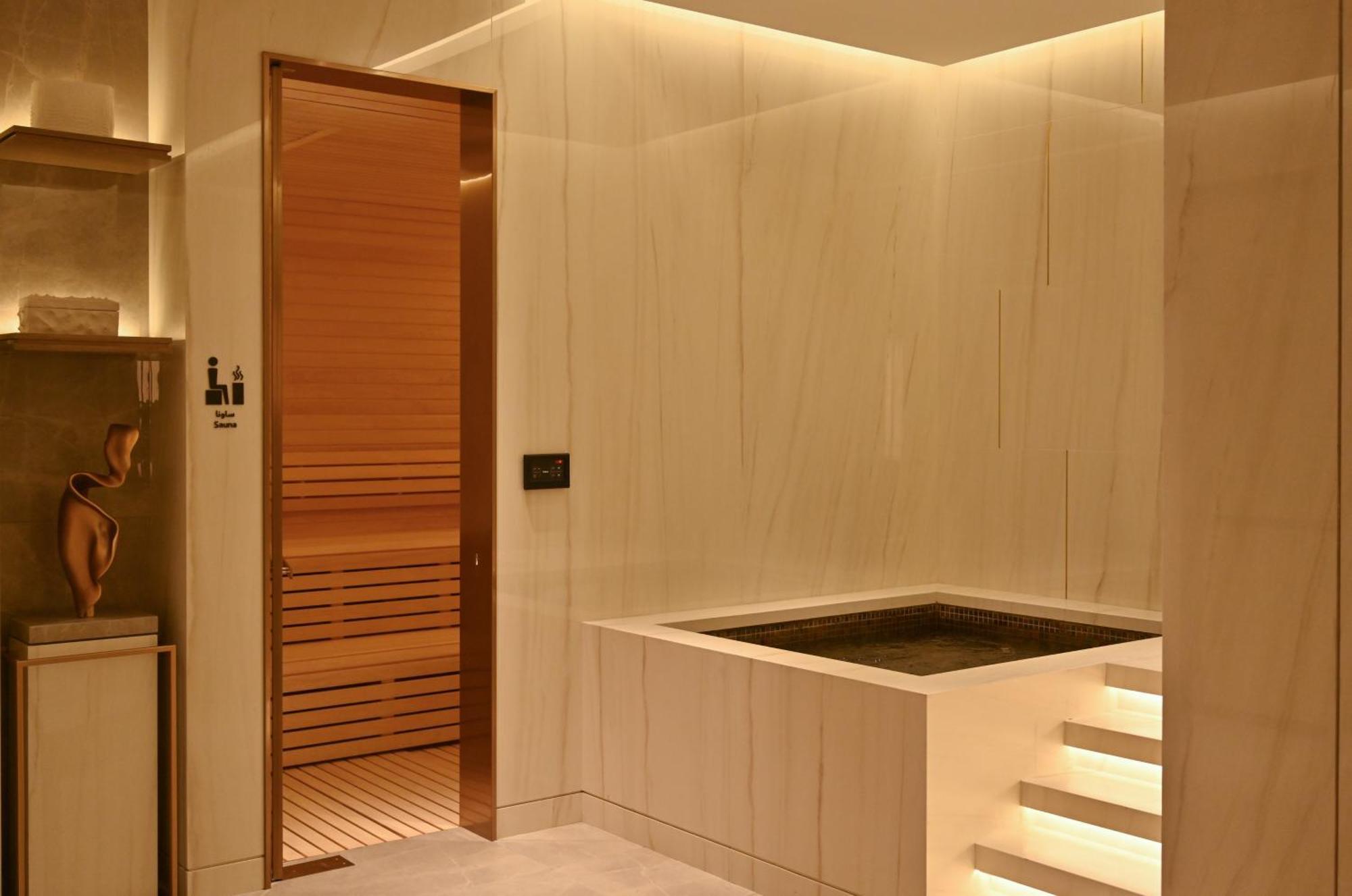 麦纳麦 Onyx Rotana酒店 外观 照片 A Turkish bath in a hotel