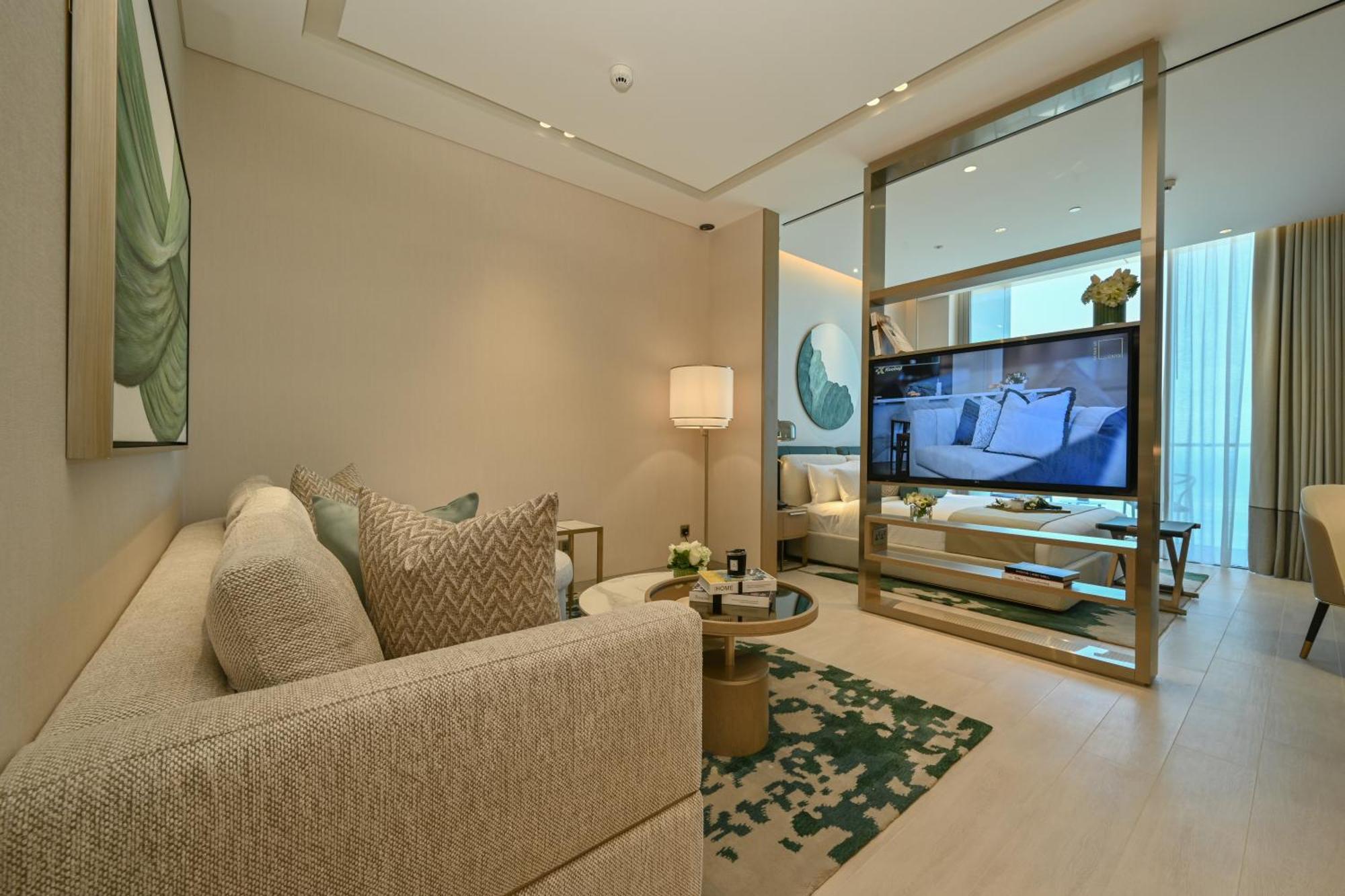麦纳麦 Onyx Rotana酒店 外观 照片 A living room at the Ritz-Carlton, DIFC